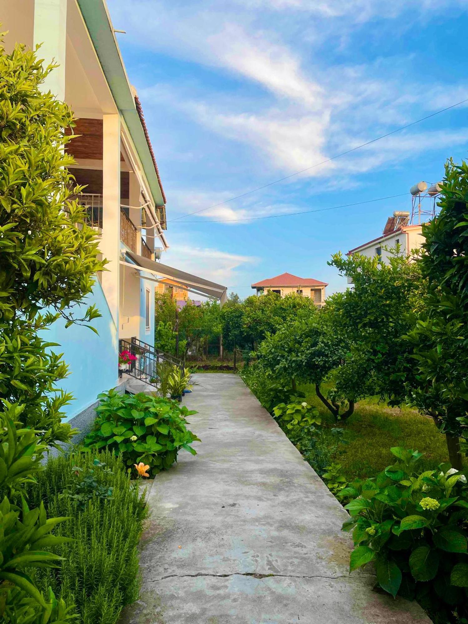 Mia Guest House - Entire Home With Balcony & Garden ディヴィアーケ エクステリア 写真